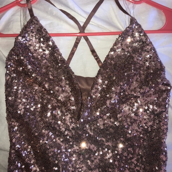 Rose gold sequence mini dress - Picture 2 of 5